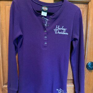 SOLD><<<<<<Harley Davidson Womens Thermal Henley, Large, Purple with Silver